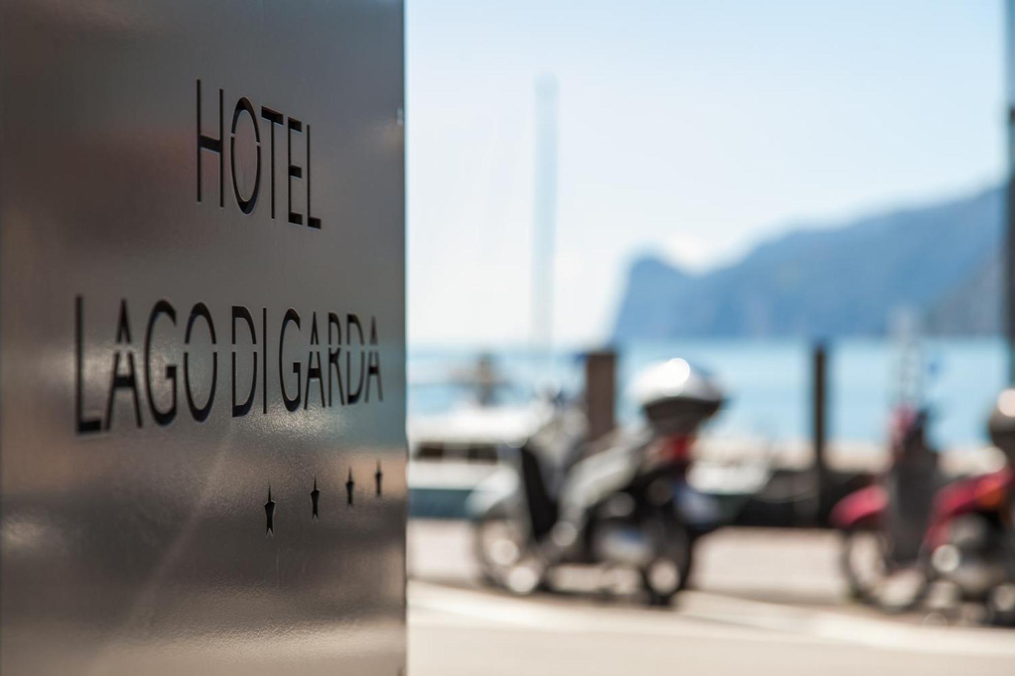 Hotel Lago Di Garda Nago Eksteriør billede