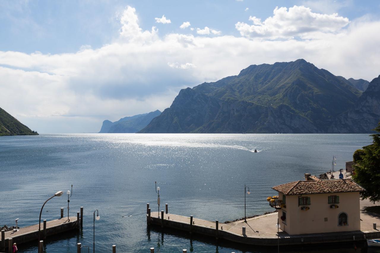 Hotel Lago Di Garda Nago Eksteriør billede
