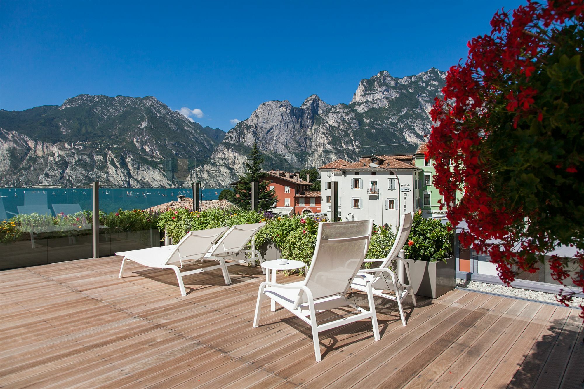 Hotel Lago Di Garda Nago Eksteriør billede